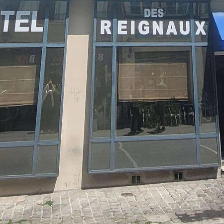 基里亚德里尔中央车站酒店 外观 照片