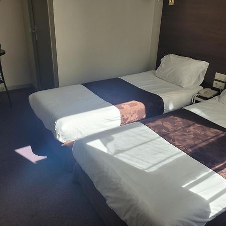 基里亚德里尔中央车站酒店 外观 照片